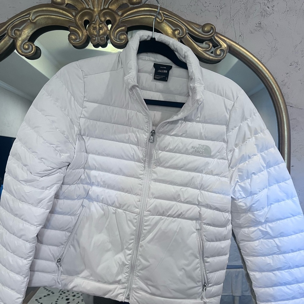 The North Face White Puffer Jacket Lightweight Quilted Design
